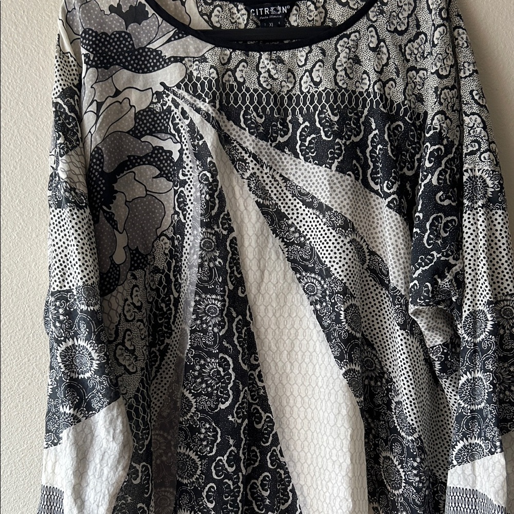 Citron Santa Monica black and white Patterned Blouse
